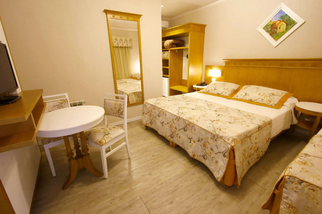 Life Hotel Infinity