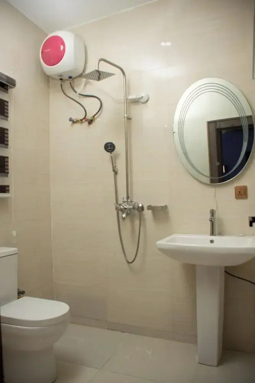 Lintoc Hotel & Suites Ltd