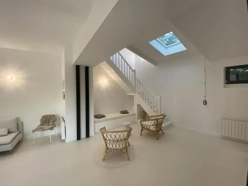 Gîte de Charme à Senlisse: Confort Haut de Gamme, Parc Arboré, Cheminée, Wifi Gratuit, Proche Châteaux - FR-1-527-9
