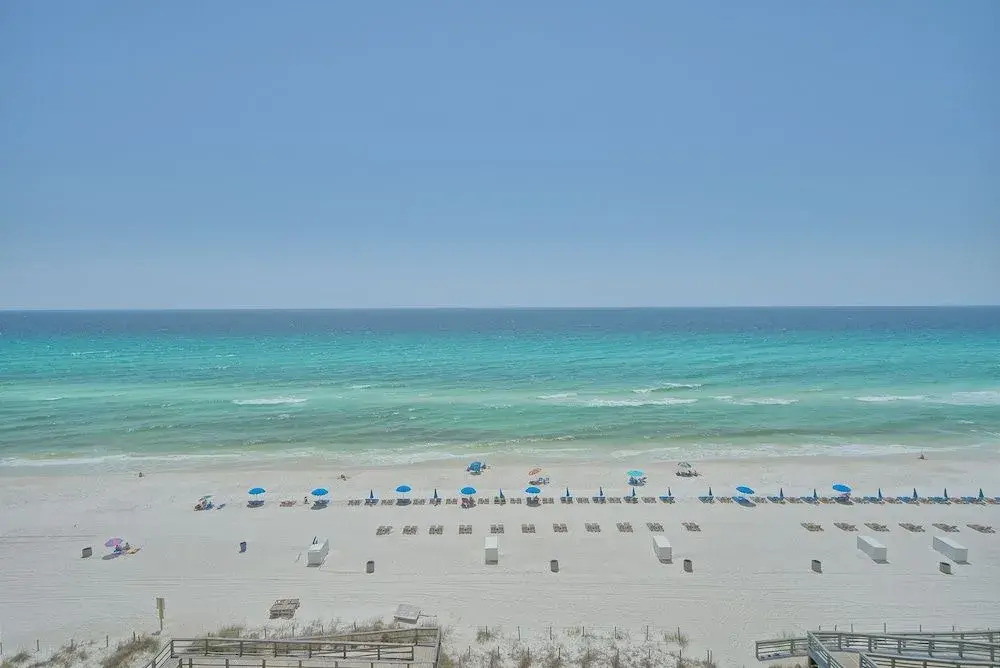 Tropical Gulf Front Condo with Picnic Area & Grills - Unit 0802 by RedAwning