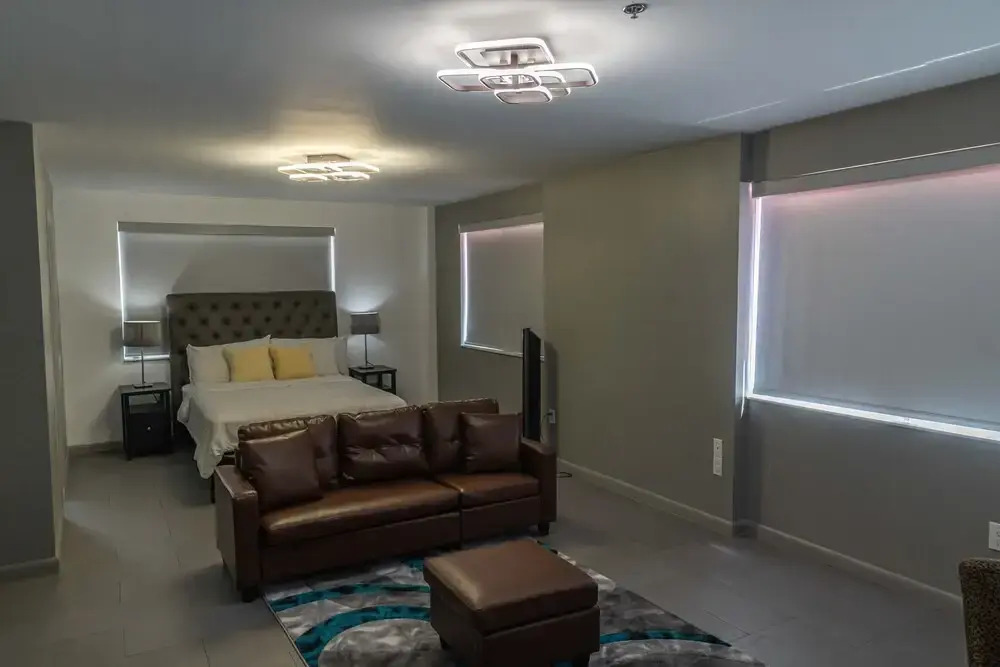 Boulevard Hotel