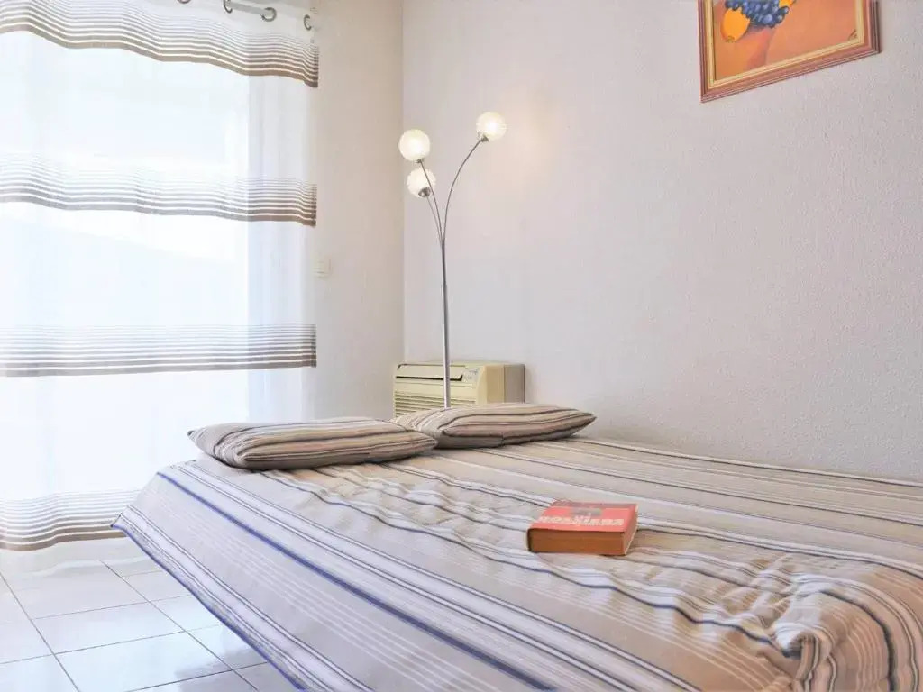 Appartement Le Lavandou, 2 pièces, 4 personnes - FR-1-251-399