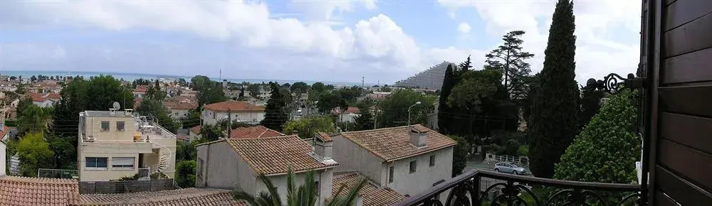 Azur Eden