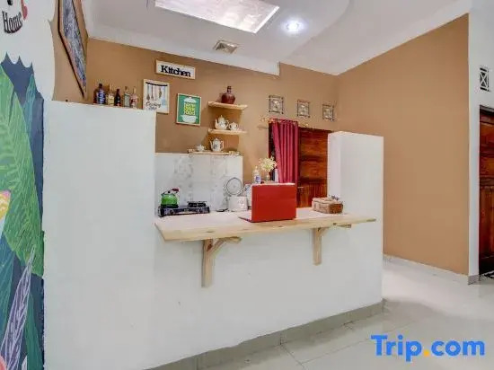 OYO 94851 Watulumpang 1 Guest House