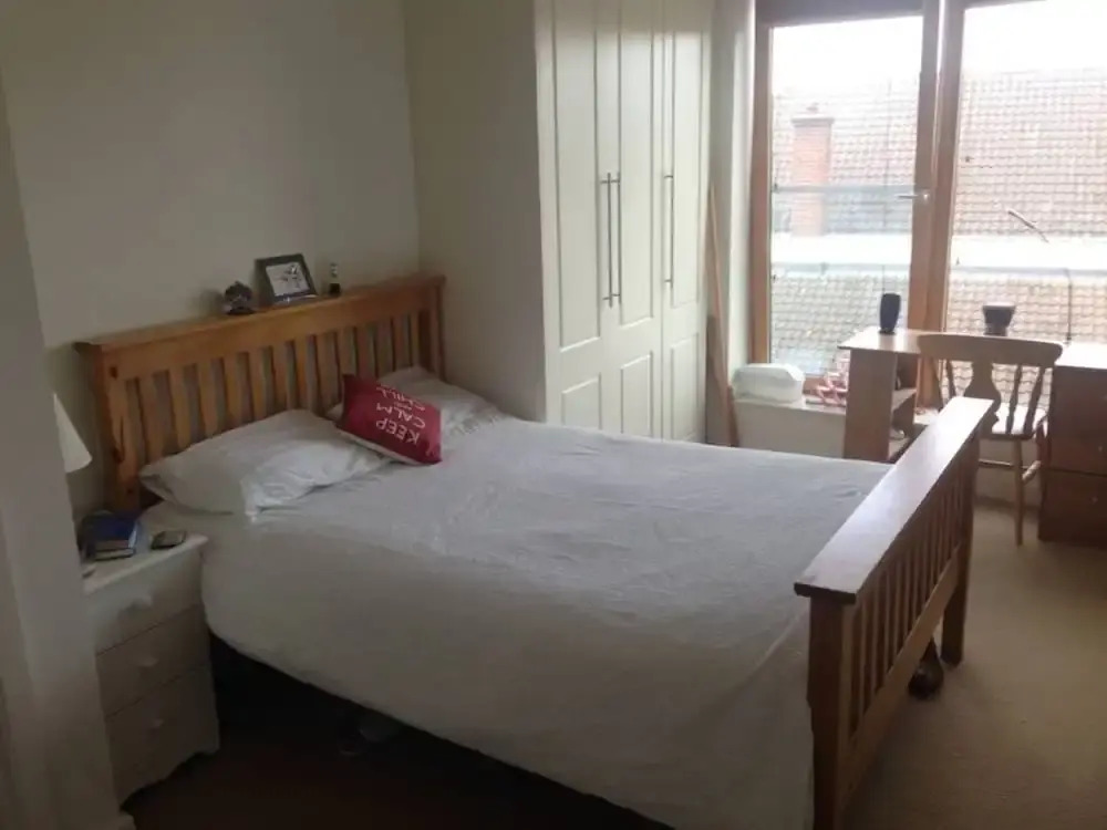 Modern 2 Bedroom Apartment