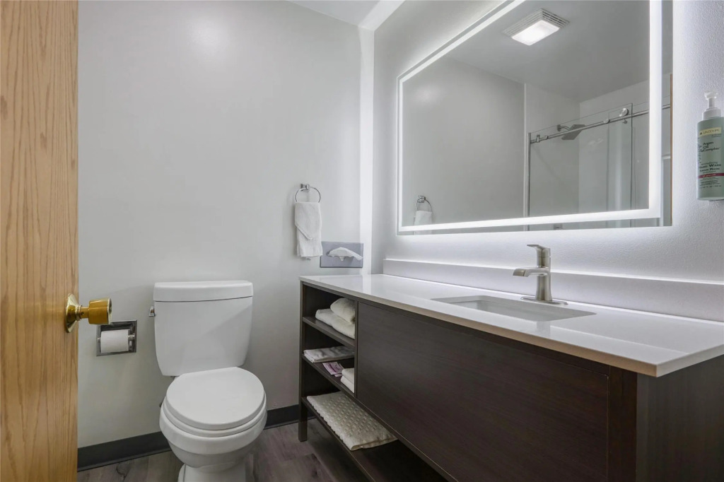 Best Western Indian Oak