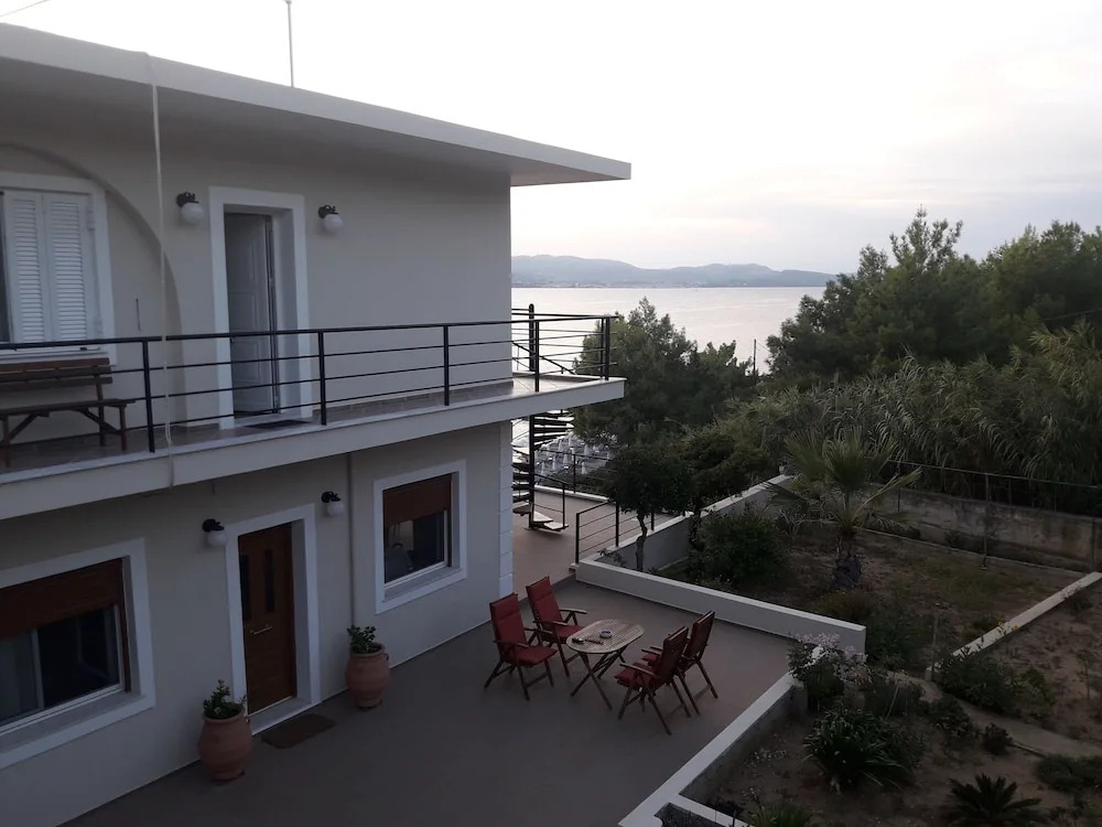 Amazing House With Sea and Sunset Views