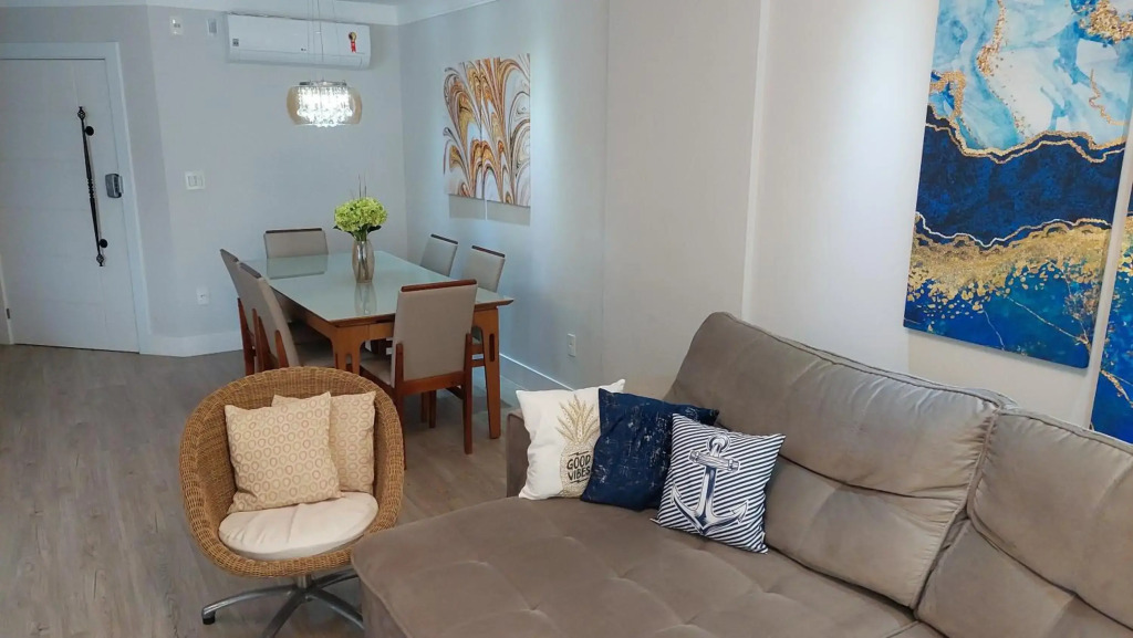Apartamento fino acabamento 3 suítes e 2 garagens