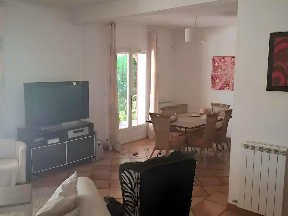 Villa with private pool, garden & panoramic views
