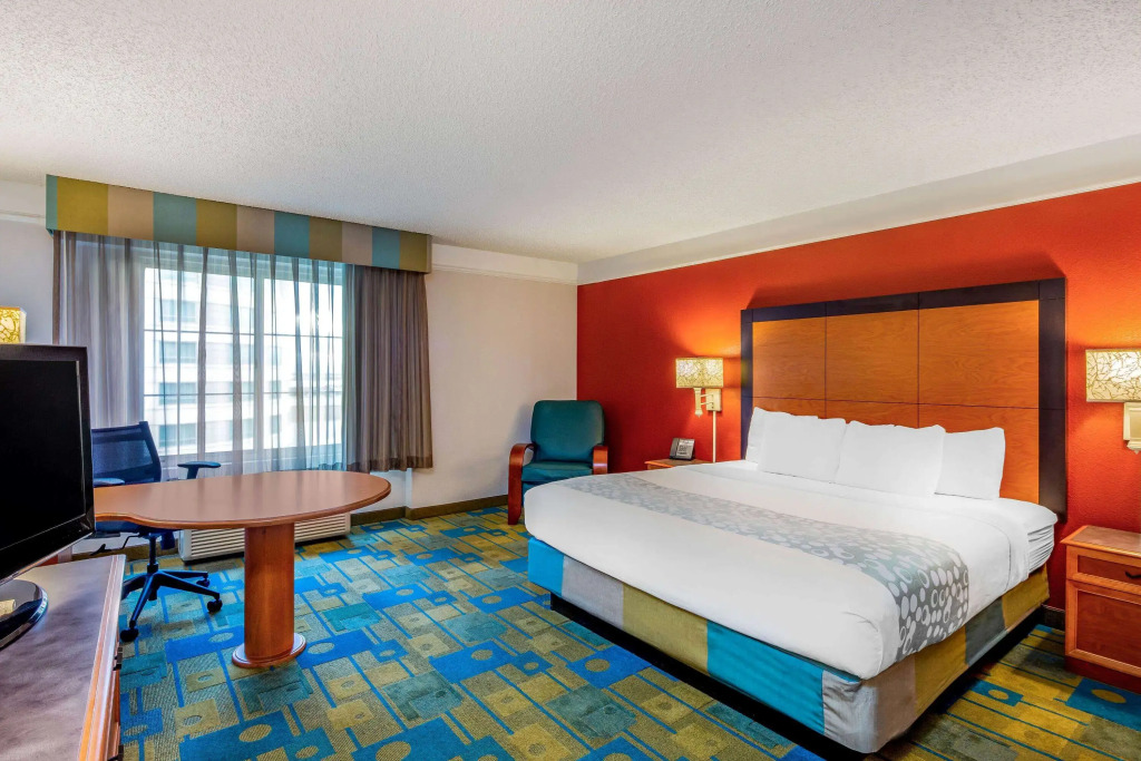 La Quinta Inn & Suites by Wyndham Fremont Silicon Valley