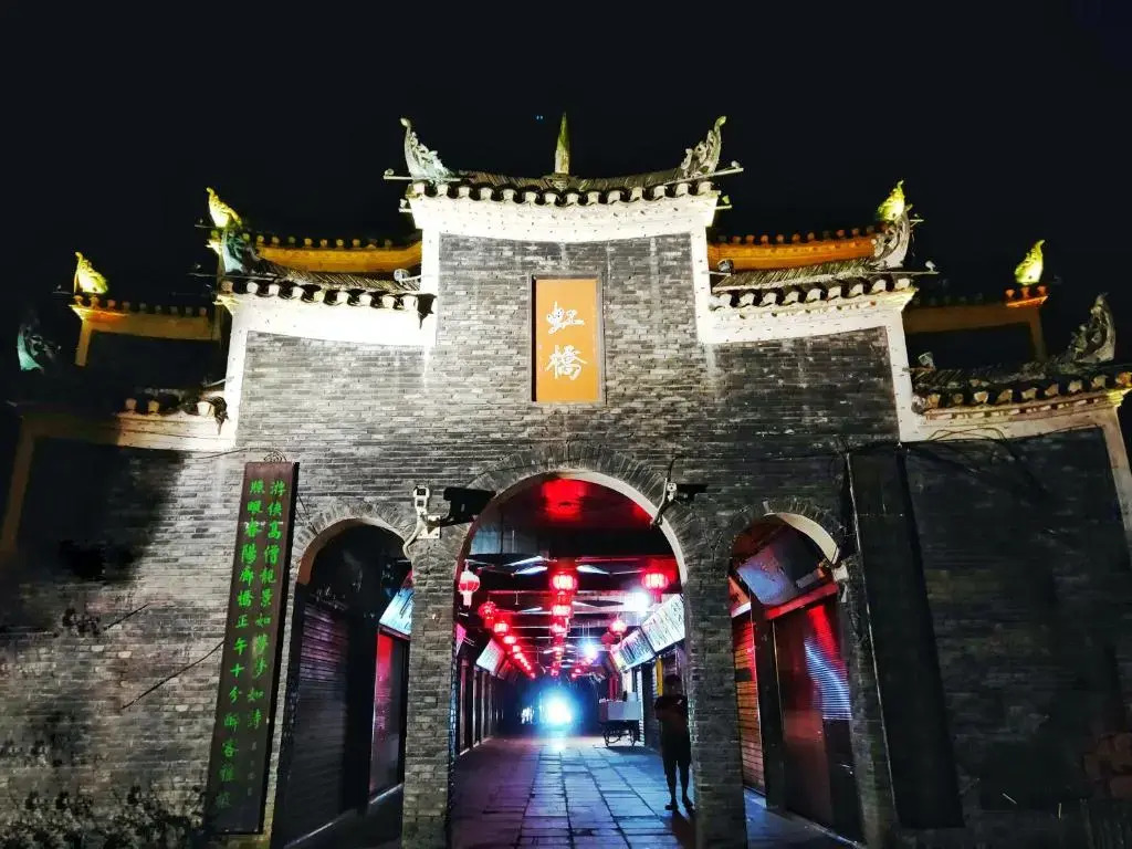 Phoenix Fuyuan Villa Riverside Hotel