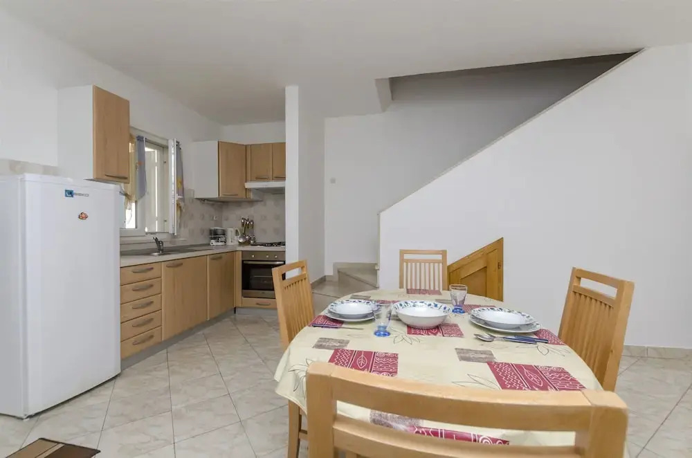Apartments with parking space Supetar, Brac - 11278