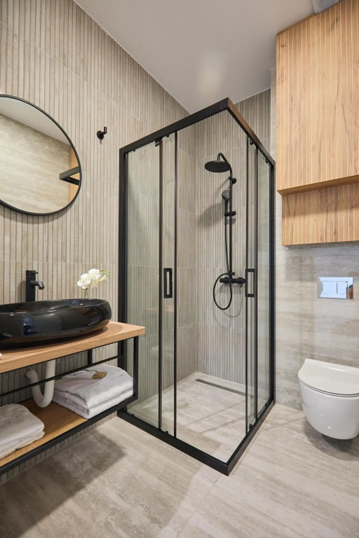 New & Luxury 5* with Breathtaking View- Kiki Lu Apartment
