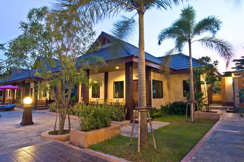 Rose Bay Resort