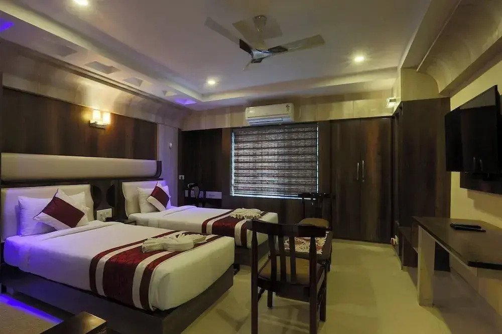 Hotel Blue Bird, Nagaon