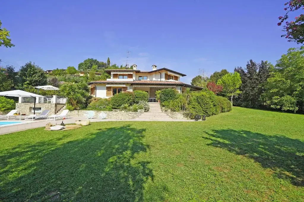 Villa Gelso park and private pool, lake view, ac