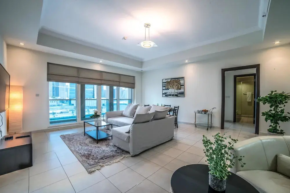 Bnbme - Churchill Towers 1 Bedroom Canal View