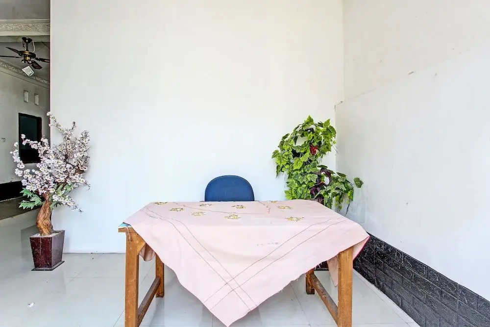 Hotel O Adinda Kost