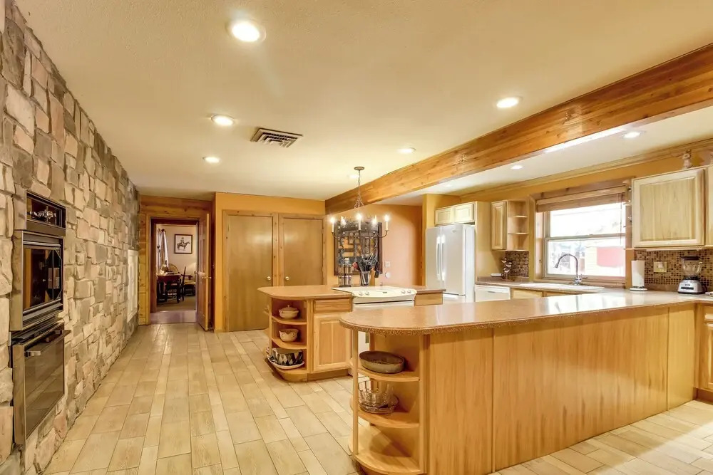 Near Sitgreaves Natl Park: High Country Farmhouse