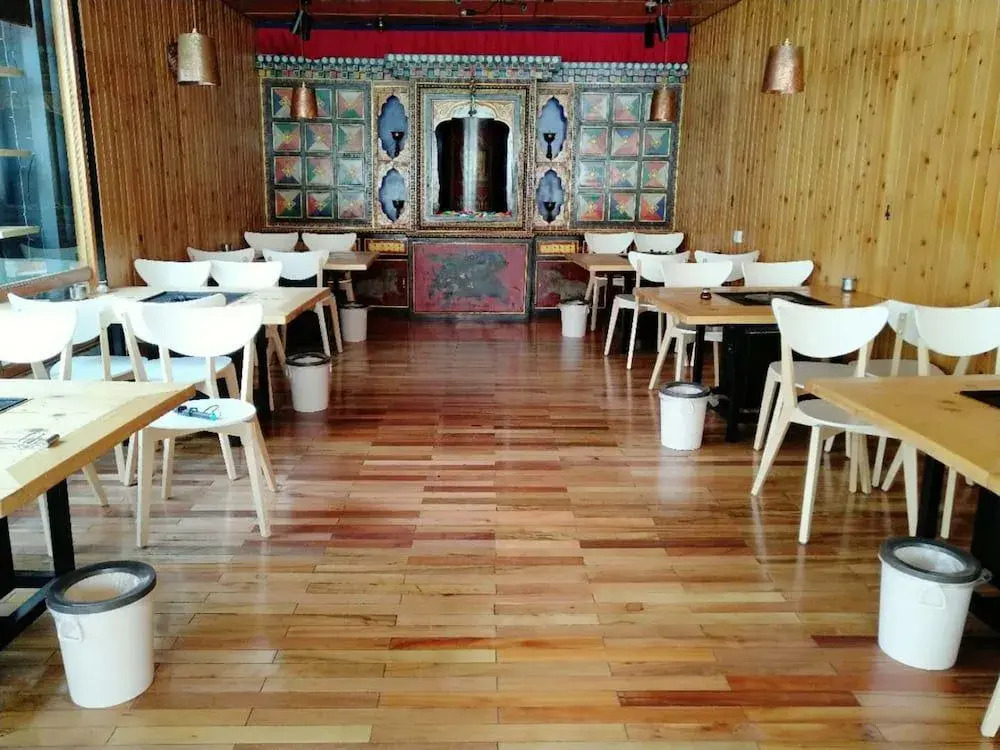 Huksum House