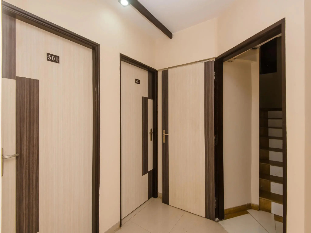 Super Hotel O Divine Residency Near Phoenix Marketcity