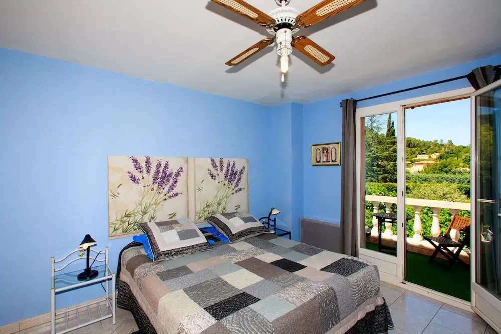Le Cabanon De Regine Chambre Dhotes