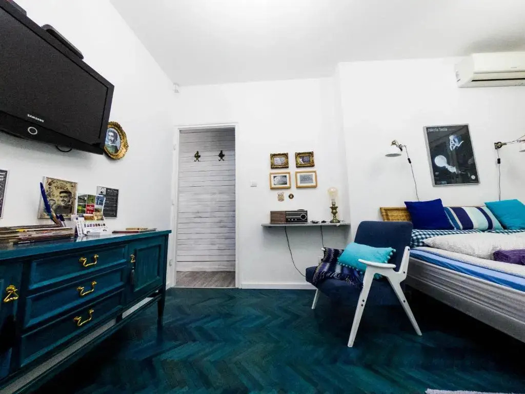 Apartment Tesla Wizard