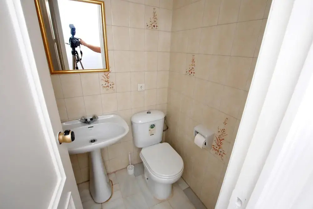 Doña Lola Claudia Beachfront Apartment CS197