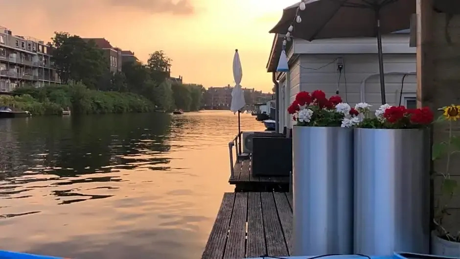 Houseboat Amsterdam