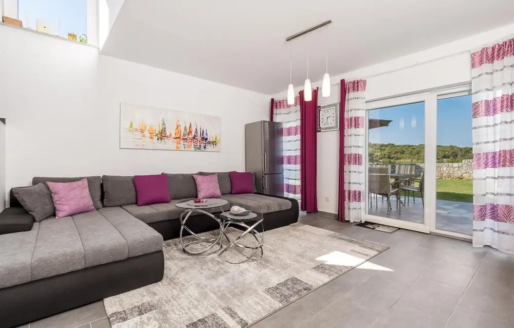 Amazing Home in Silo With Wifi and 3 Bedrooms