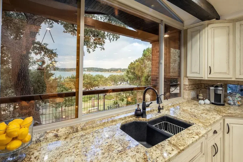Hummingbird Hideaway 4 Bedroom Home