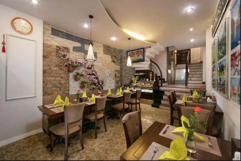 Victory Legend Hotel - In Hanoi Central