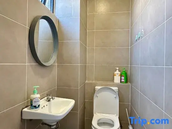 D’Pristine 4 bed room opposite legoland and medini