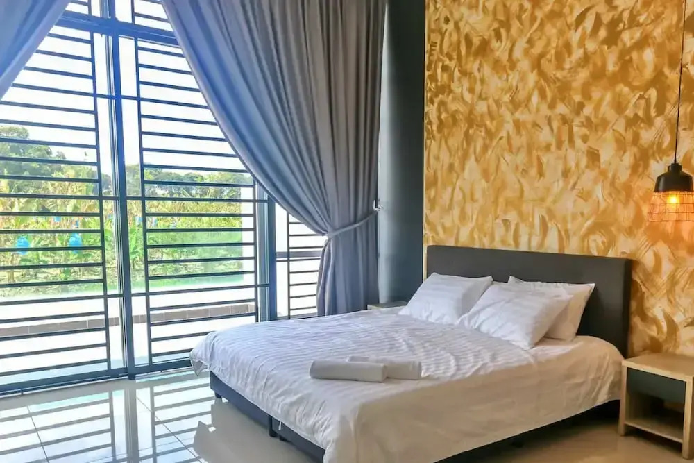 Desaru Cosy Homestay - near WaterPark, Beach, Rapid -Wifi, TVbox, Steamboat, BBQ Available
