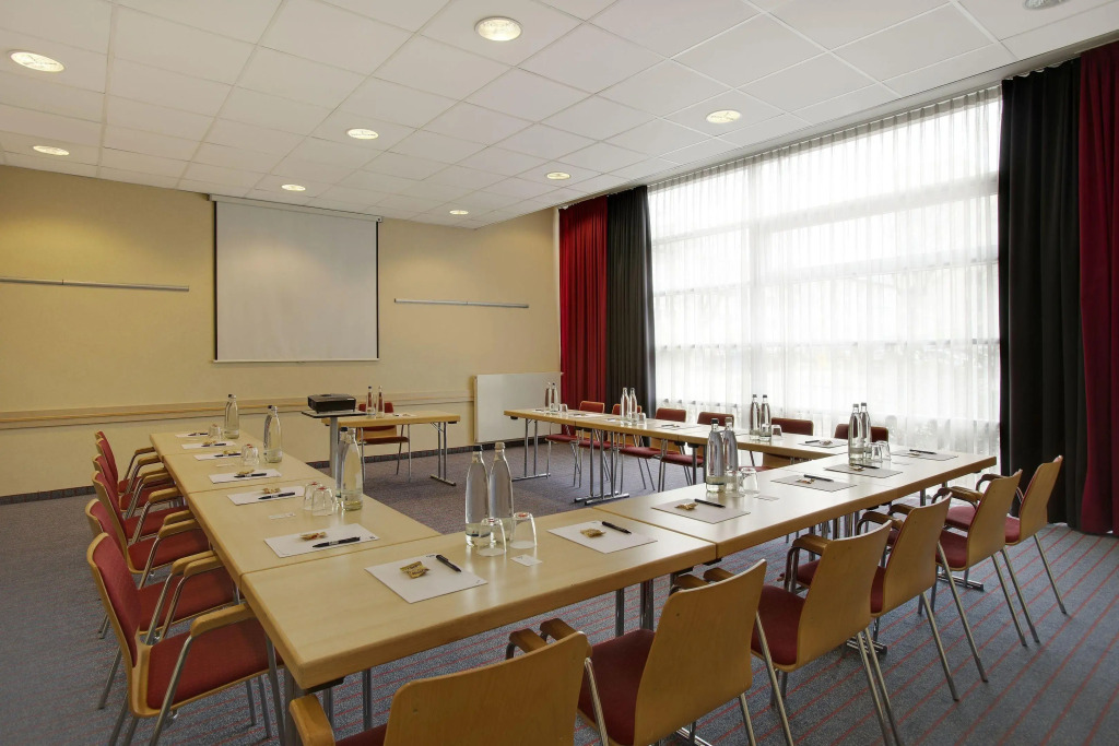 Holiday Inn Express Frankfurt Messe by IHG