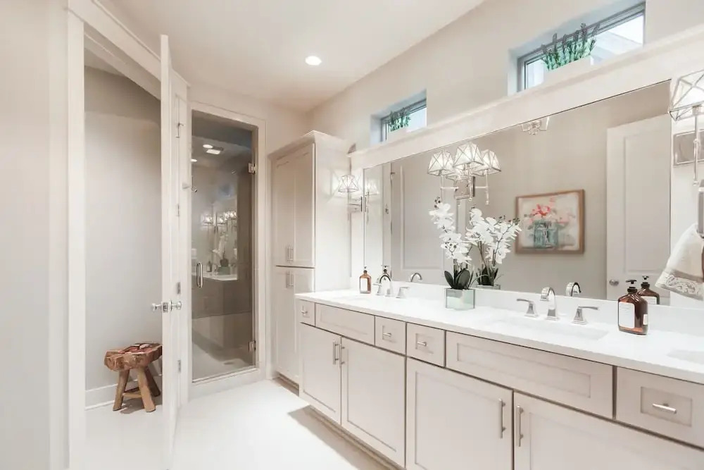 Cypress - 2 Masters, Golf Cart & Amenities 4 Bedroom Home
