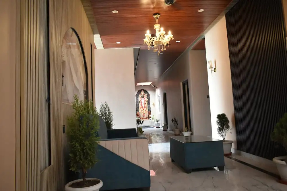 Aadvik Residency