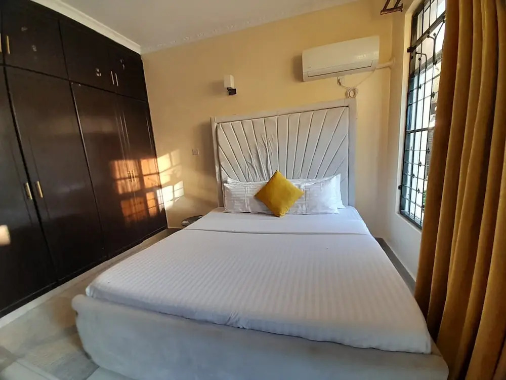Lux Suites PK Ocean View Apartments