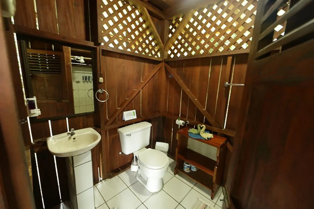 Las Caletas Lodge