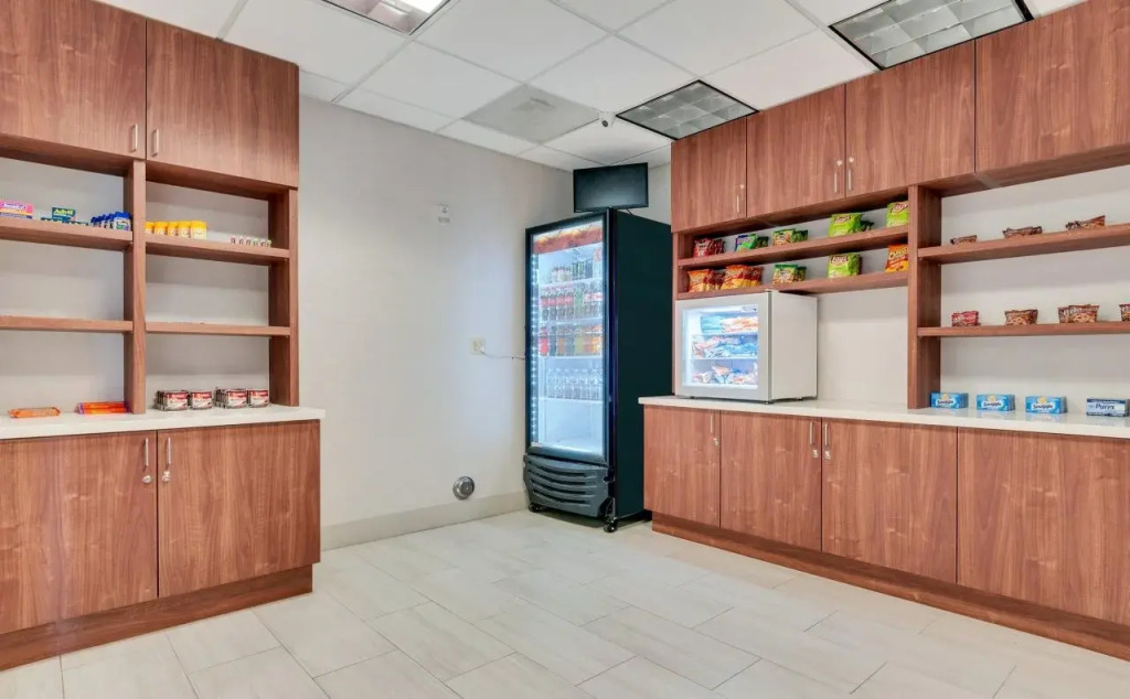 Holiday Inn Express Hotel & Suites Lake Elsinore by IHG