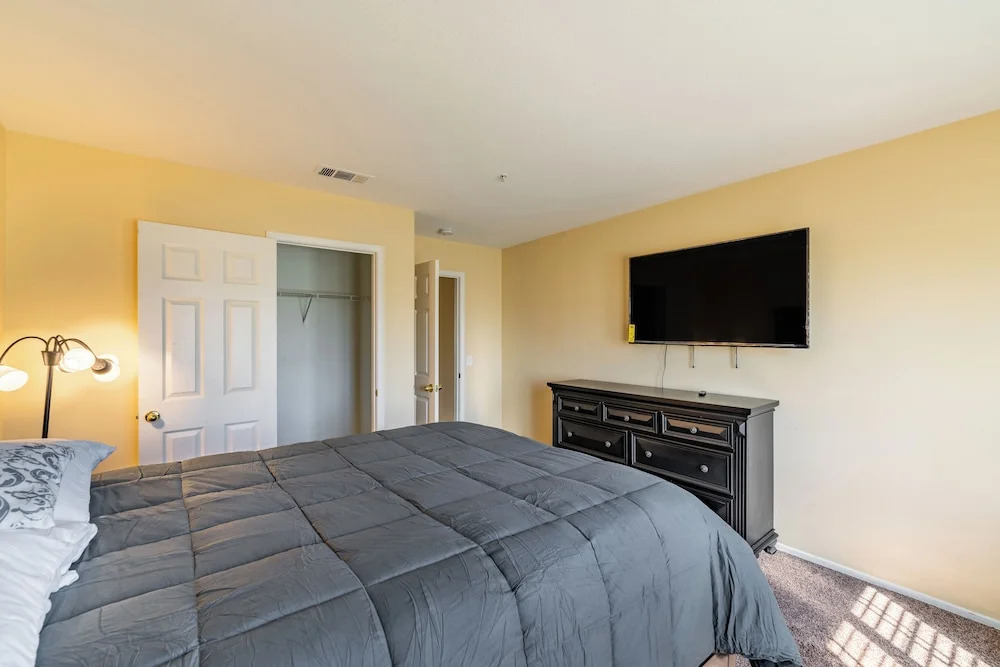 Family-Friendl 4Br Home | Spacious Great Location