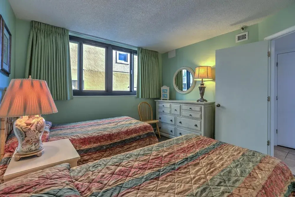 Sea Winds 101 3 Bedroom Condo