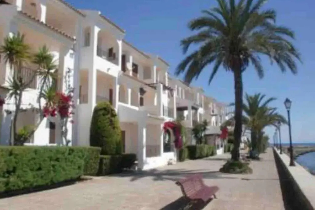 Duplex a 50 metros del Mar Mediterraneo