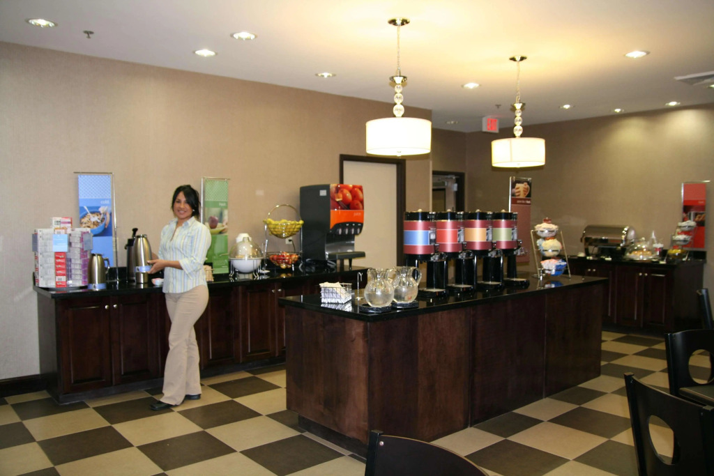Hampton Inn Olathe