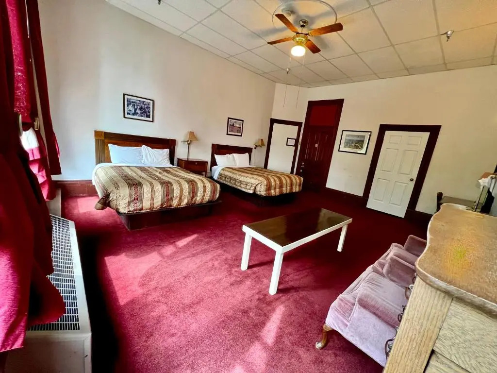 The Monarch Hotel
