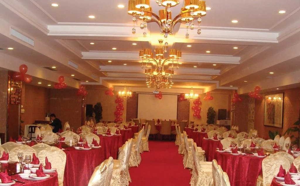 Linhai Double Dove Peace International Hotel