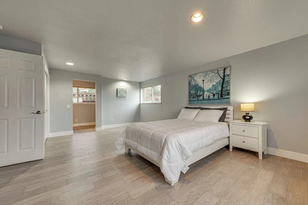Puget Sound Views! Serene Federal Way Retreat