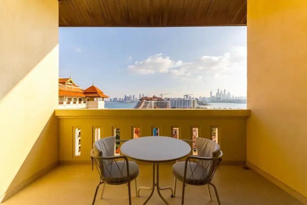 5 Resort Stay on Palm Jumeirah w Sea View