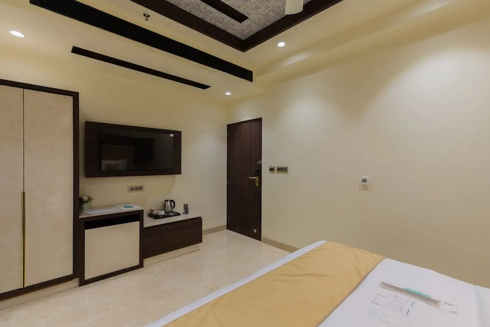 Royal Rawal - Luxury Boutique Hotel