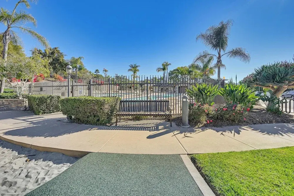 Private & Spacious Deluxe Rolling Hills Ranch Gem